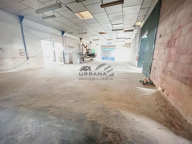 Erhverv til leje i Lucena - € 3.000 (Ref: 9963838)