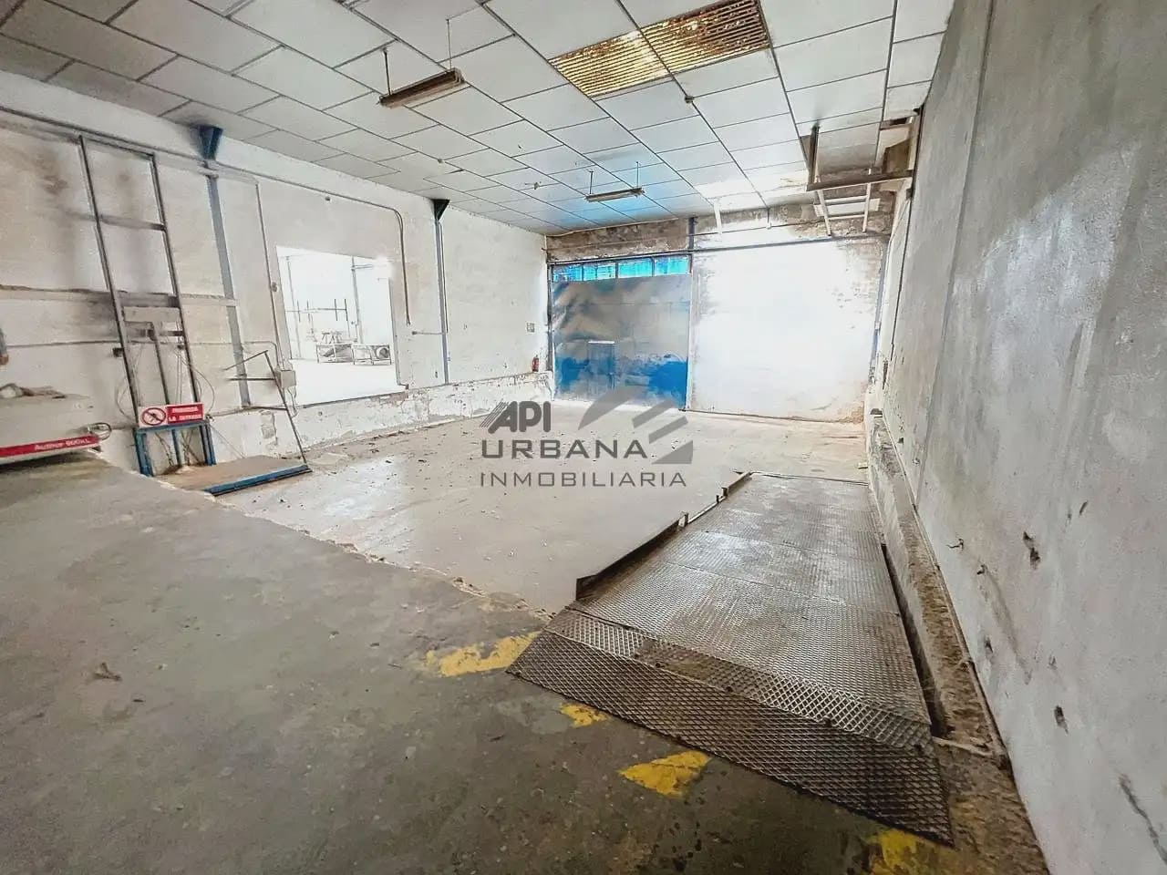 Erhverv til leje i Lucena - € 3.000 (Ref: 9963838)