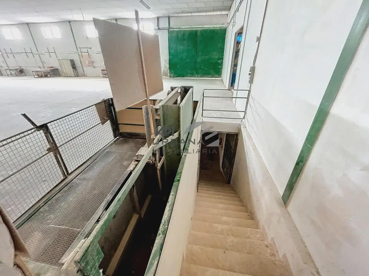 Erhverv til leje i Lucena - € 3.000 (Ref: 9963838)