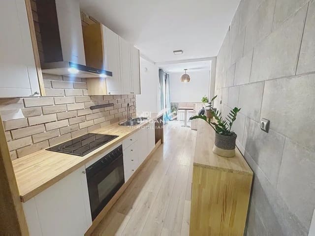 2 sovrum Lägenhet till salu i Lucena - 130 000 € (Ref: 9963843)