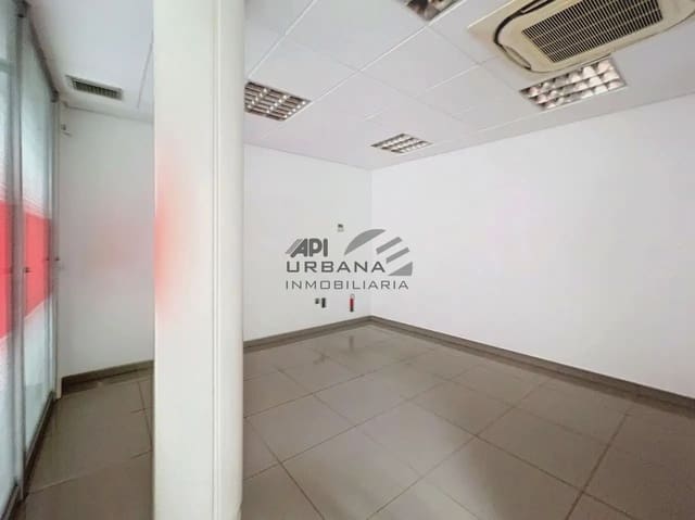 Kommersiell til leie i Lucena - € 3 500 (Ref: 9963848)