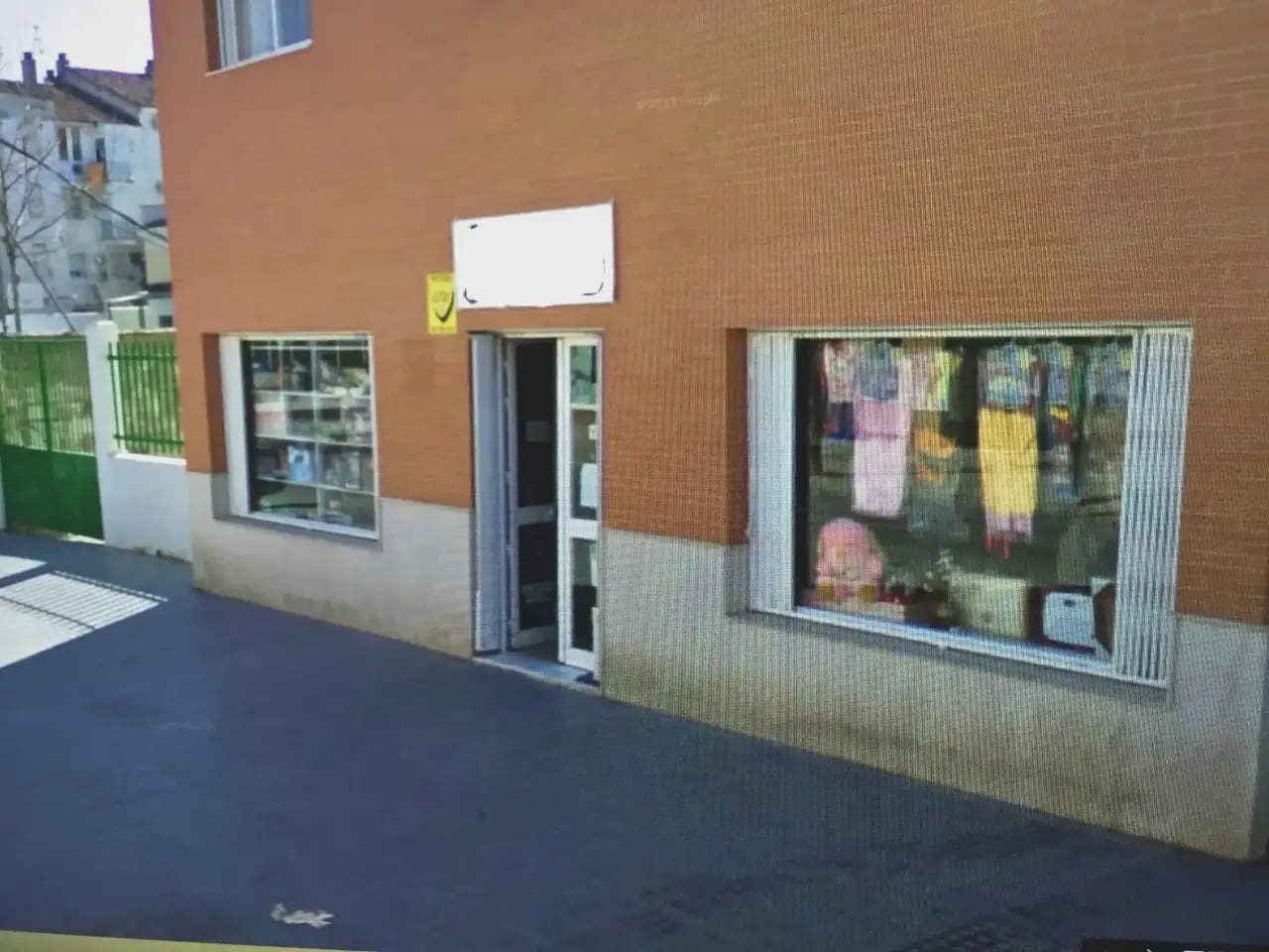 Local Commercial à vendre à Lucena - 42 000 € (Ref: 9963849)