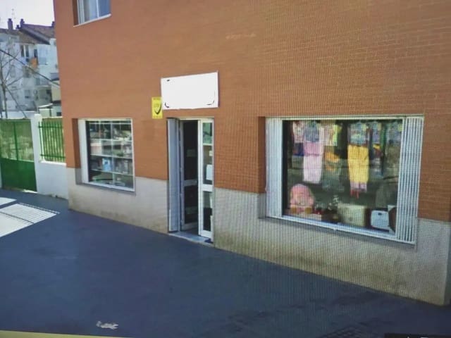 Commercieel te koop in Lucena - € 42.000 (Ref: 9963849)