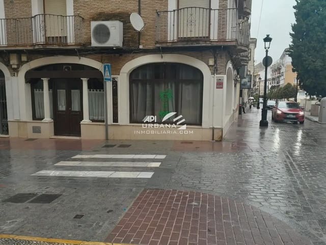 Kommersiell til leie i Lucena - € 900 (Ref: 9963852)
