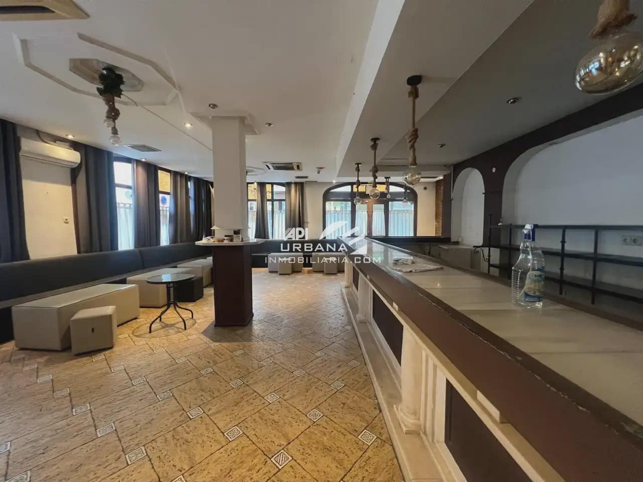 Commercial for rent in Lucena - € 900 (Ref: 9963852)