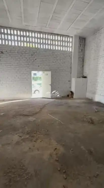 Kaupallinen vuokrattavana paikassa Lucena - 600 € (Ref: 9963868)