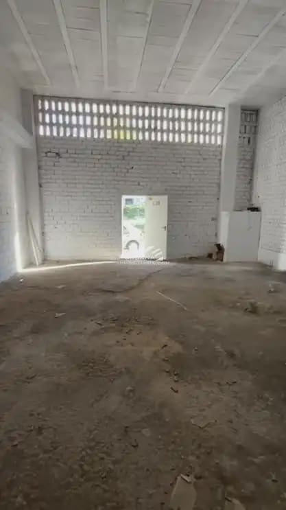 Kaupallinen vuokrattavana paikassa Lucena - 600 € (Ref: 9963868)