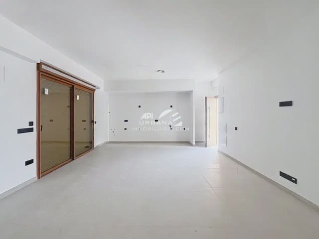 Kontor til salg i Lucena - € 210.000 (Ref: 9963870)