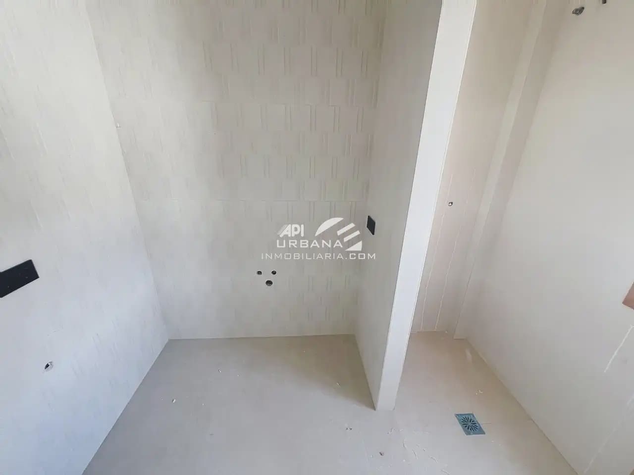 Kontor til salgs i Lucena - € 210 000 (Ref: 9963870)