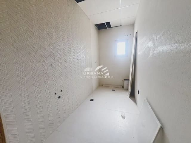 Kontor til salg i Lucena - € 210.000 (Ref: 9963870)