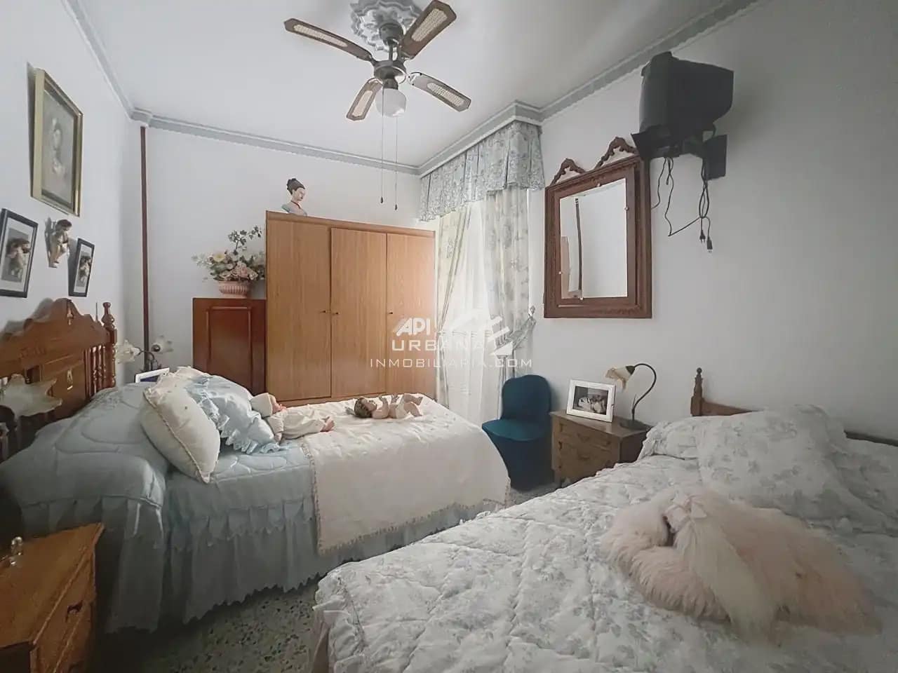 Piso de 3 habitaciones en Lucena en venta con garaje - 110.000 € (Ref: 9963873)