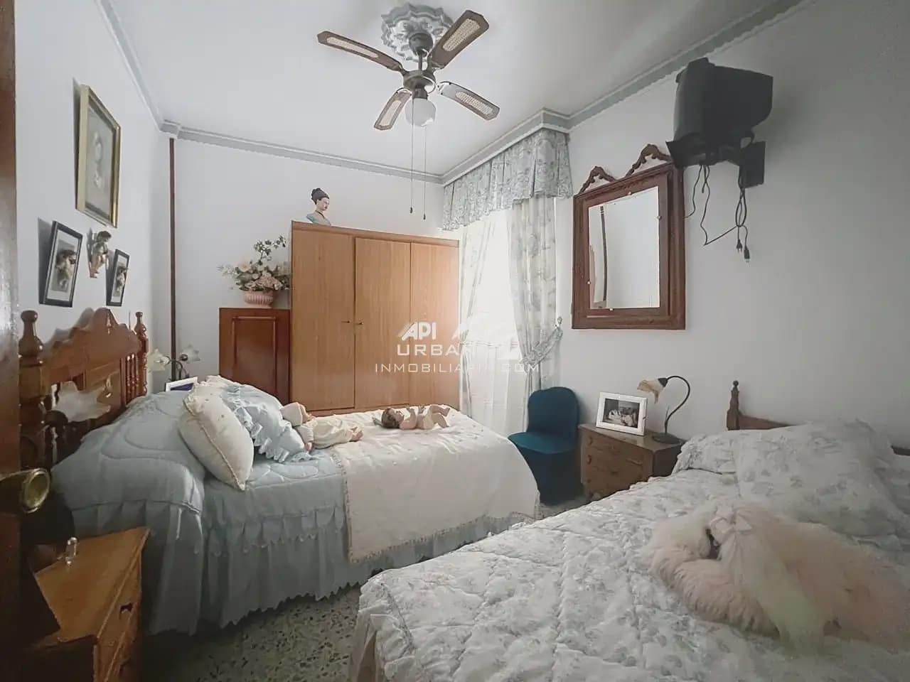 Piso de 3 habitaciones en Lucena en venta con garaje - 110.000 € (Ref: 9963873)