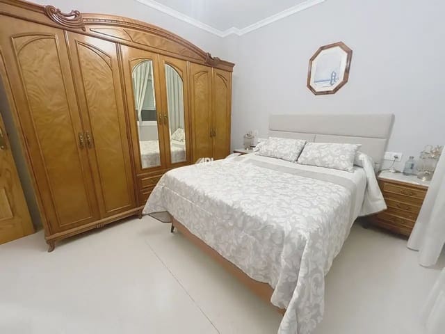 4 camera da letto Appartamento in vendita in Lucena - 115.000 € (Rif: 9963874)