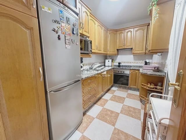 4 camera da letto Appartamento in vendita in Lucena - 115.000 € (Rif: 9963874)