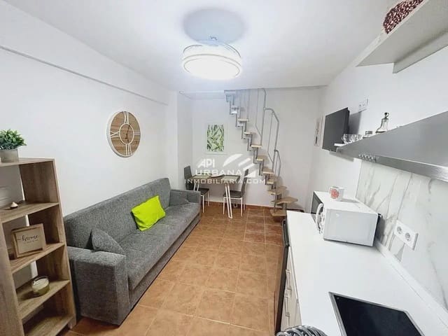 Casa de 1 habitación en Lucena en venta - 58.000 € (Ref: 9963875)