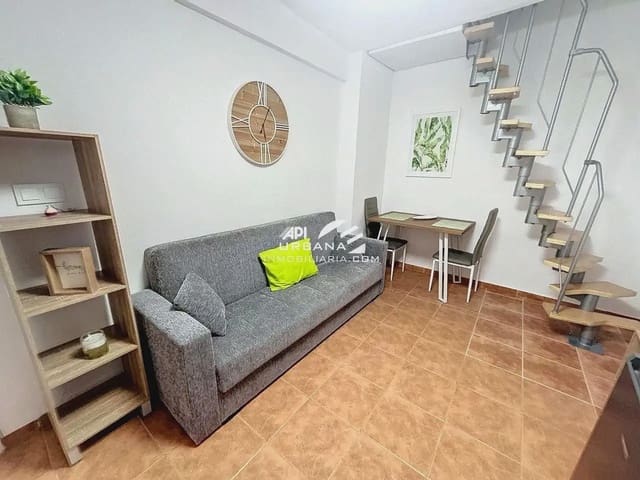 Casa de 1 habitación en Lucena en venta - 58.000 € (Ref: 9963875)