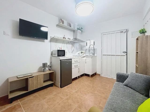 Casa de 1 habitación en Lucena en venta - 58.000 € (Ref: 9963875)