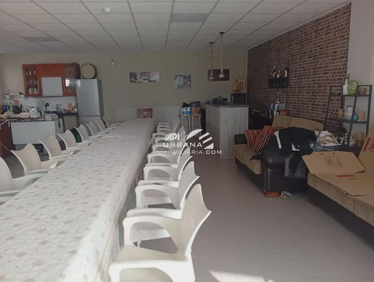 Commercieel te koop in Lucena - € 39.000 (Ref: 9963879)