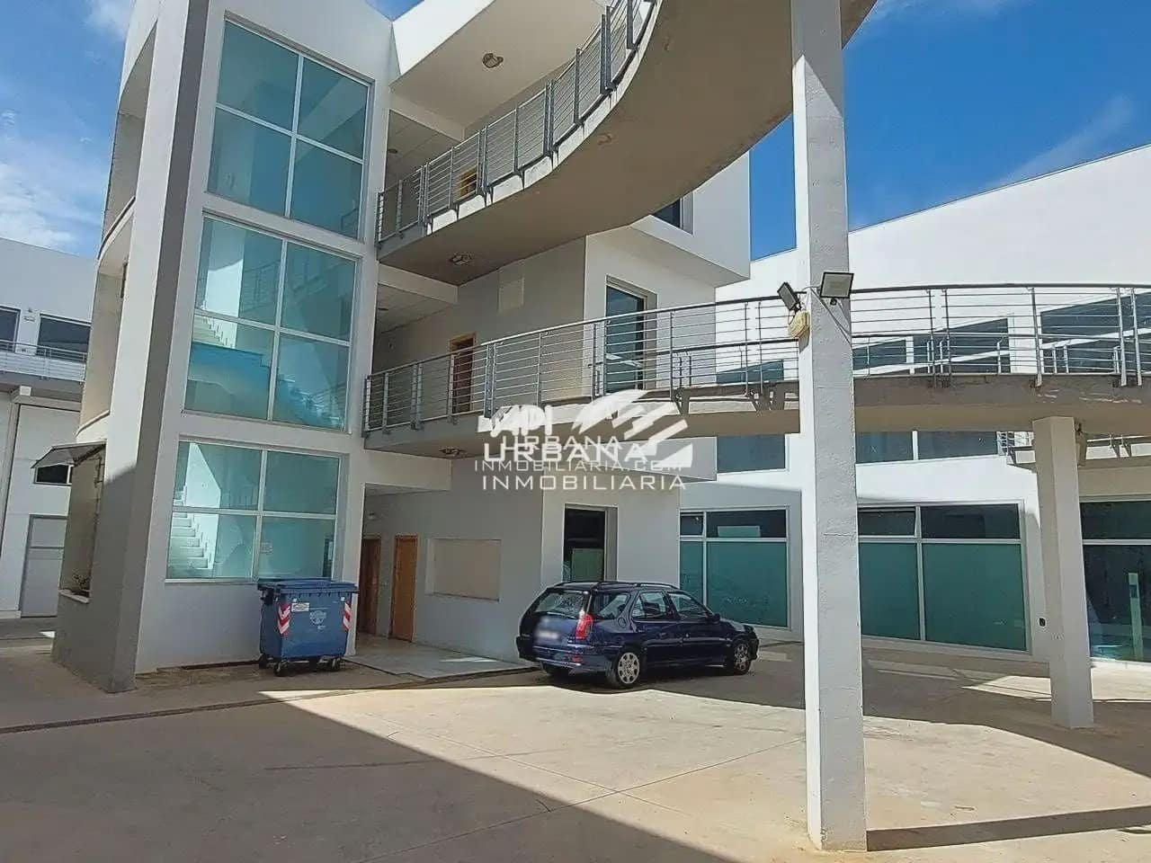 Commercieel te koop in Lucena - € 39.000 (Ref: 9963879)