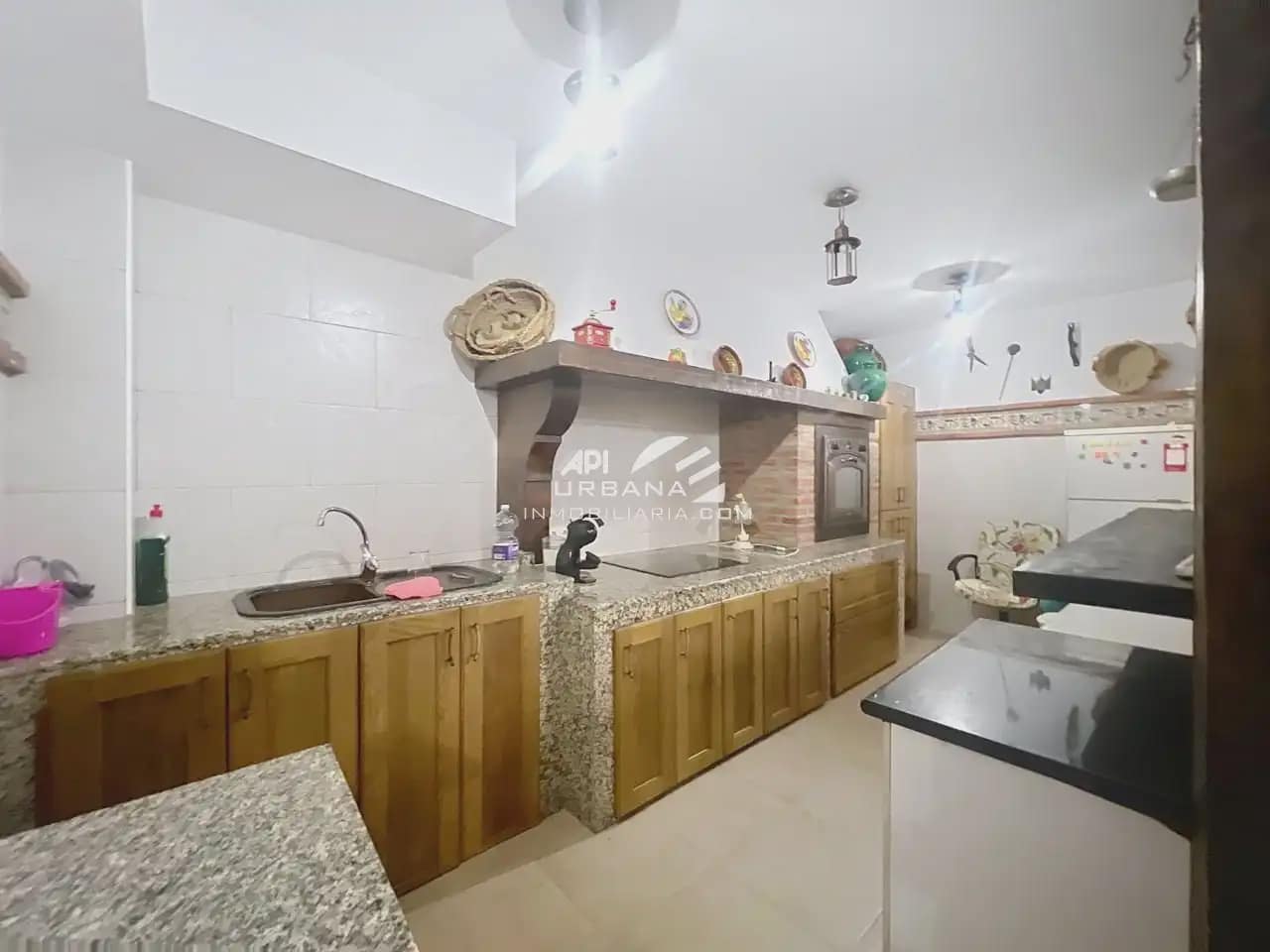 4 Zimmer Villa zu verkaufen in Lucena mit Pool - 470.000 € (Ref: 9963888)