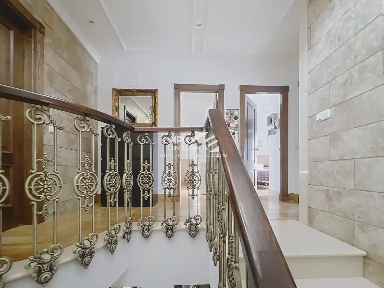 4 Zimmer Villa zu verkaufen in Lucena mit Pool - 470.000 € (Ref: 9963888)