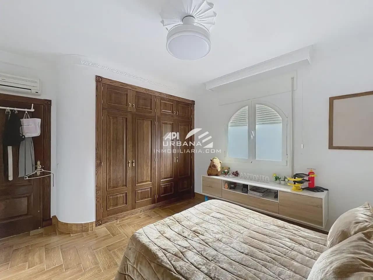 4 Zimmer Villa zu verkaufen in Lucena mit Pool - 470.000 € (Ref: 9963888)