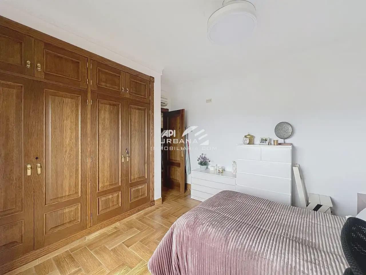 4 Zimmer Villa zu verkaufen in Lucena mit Pool - 470.000 € (Ref: 9963888)