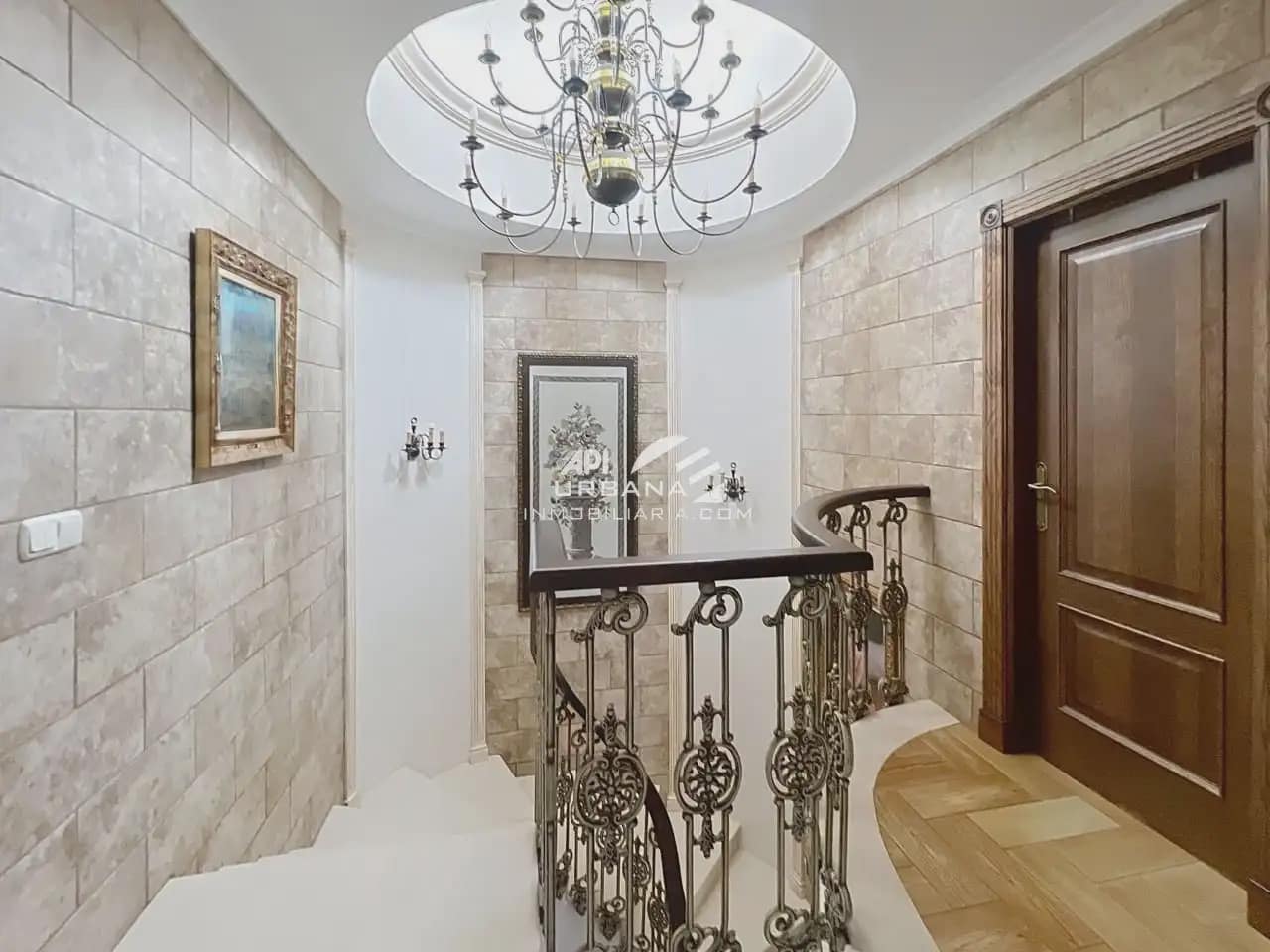 4 Zimmer Villa zu verkaufen in Lucena mit Pool - 470.000 € (Ref: 9963888)