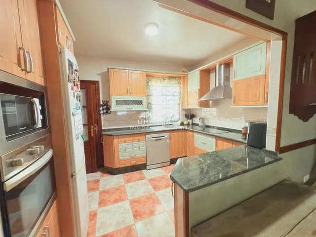 4 soveværelse Lejlighed til salg i Lucena - € 119.000 (Ref: 9963890)