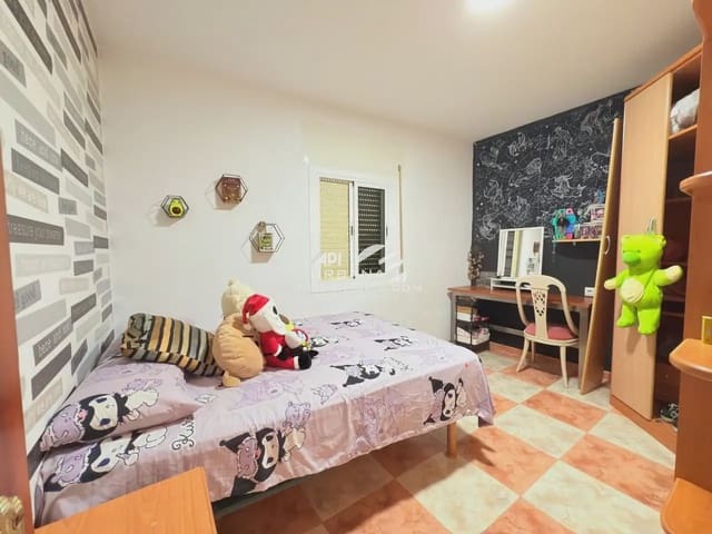 4 soveværelse Lejlighed til salg i Lucena - € 119.000 (Ref: 9963890)
