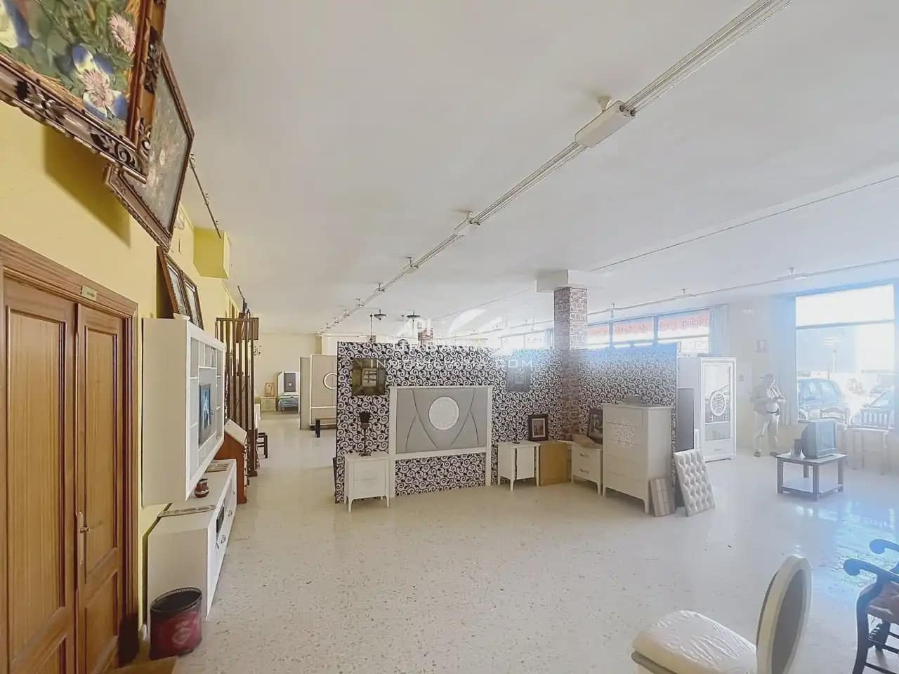 Kommersiell till salu i Lucena - 435 000 € (Ref: 9963893)