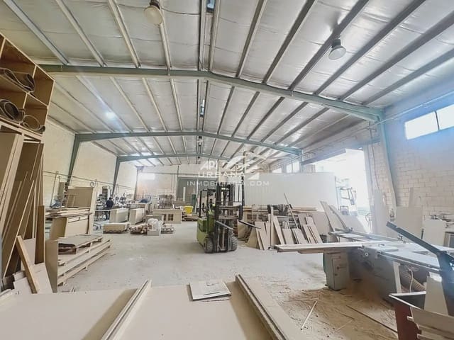 Kommersiell till salu i Lucena - 435 000 € (Ref: 9963893)