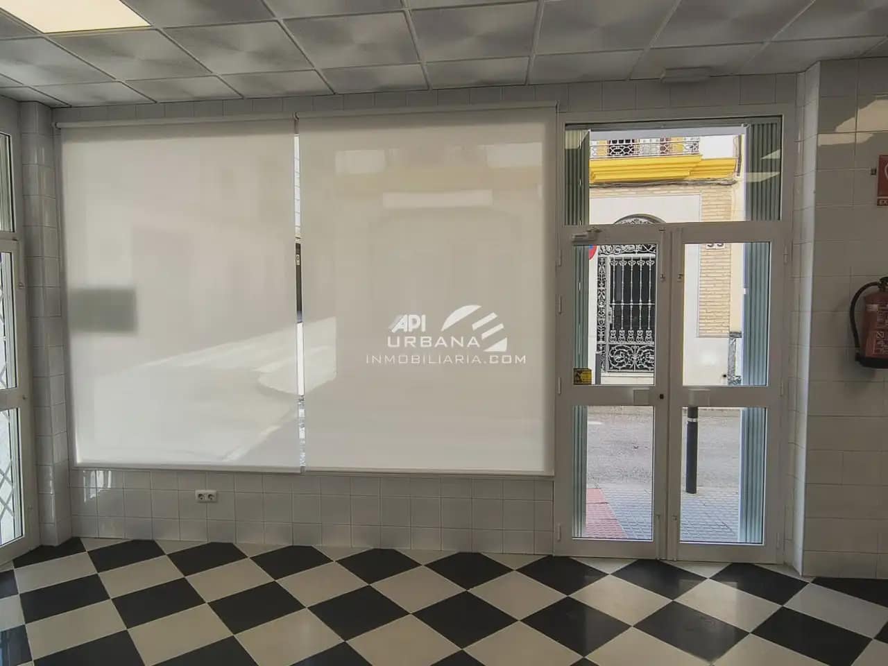 Gewerbe zu verkaufen in Lucena - 70.000 € (Ref: 9963896)