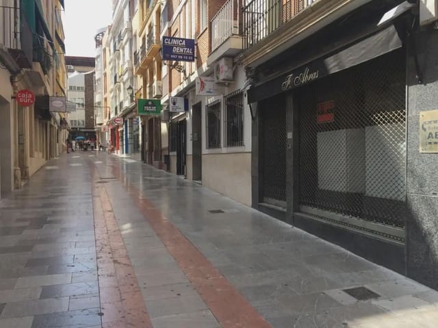 Commercieel te koop in Lucena - € 199.000 (Ref: 9963897)