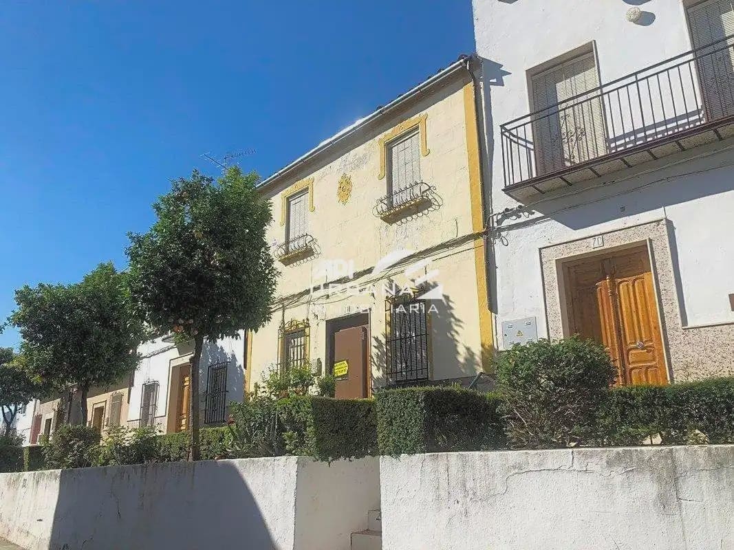 4 soveværelse Byhus til salg i Rute - € 33.500 (Ref: 9963900)