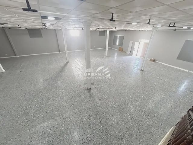 Kommersiell til leie i Lucena med garasje - € 1 300 (Ref: 9963901)