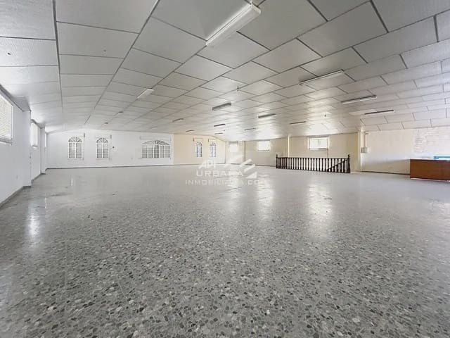 Kommersiell til leie i Lucena med garasje - € 1 300 (Ref: 9963901)