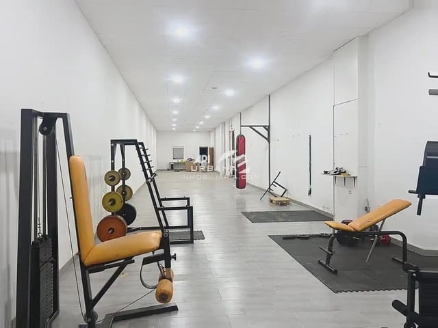 Gewerbe zu verkaufen in Lucena - 1.500.000 € (Ref: 9963902)