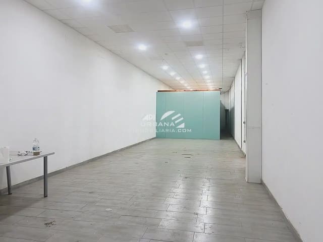 Gewerbe zu verkaufen in Lucena - 1.500.000 € (Ref: 9963902)