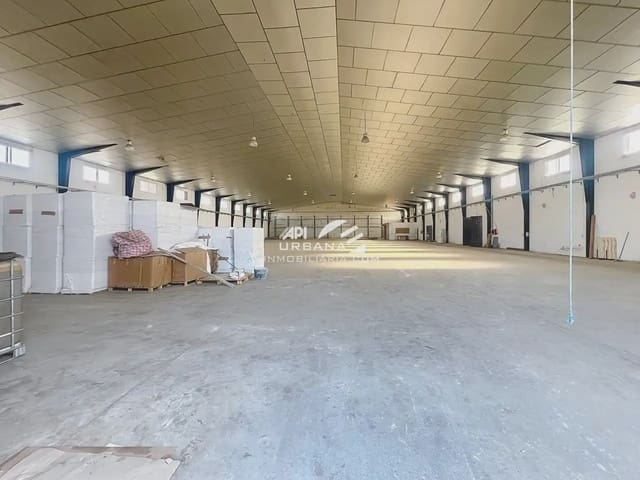 Gewerbe zu verkaufen in Lucena - 1.500.000 € (Ref: 9963902)