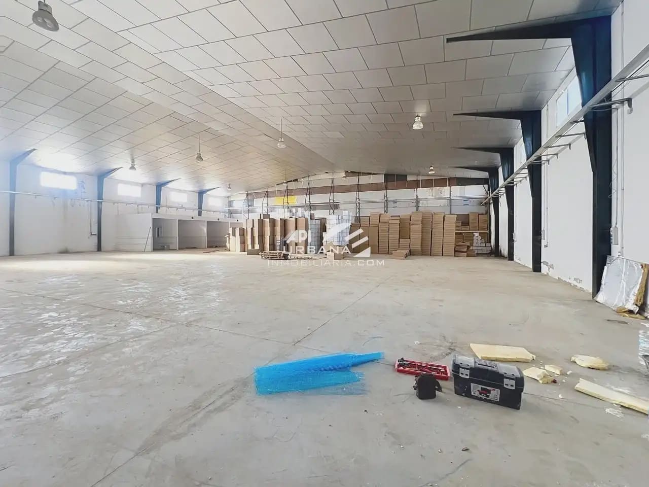 Local Comercial en Lucena en venta - 1.500.000 € (Ref: 9963902)