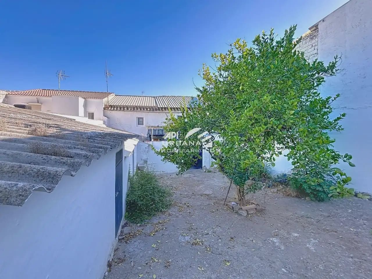 Ruïne te koop in Lucena - € 90.000 (Ref: 9963905)