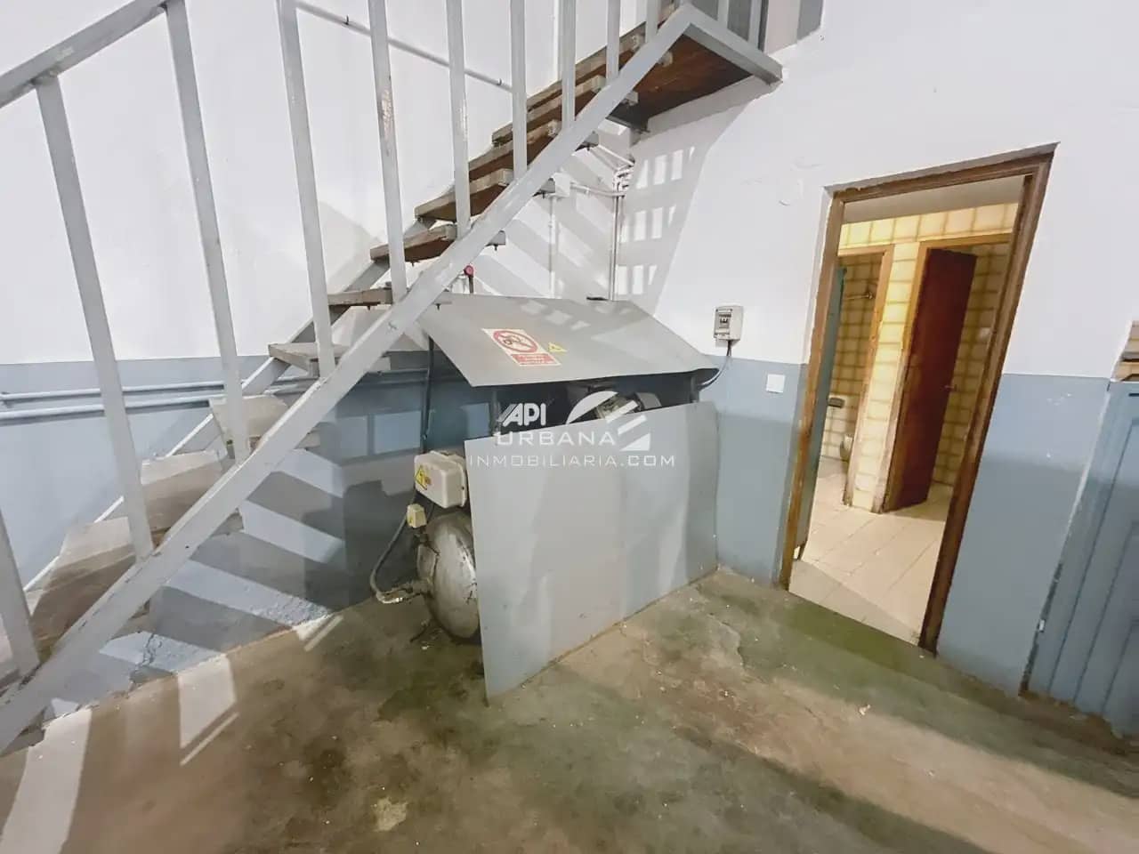 Kaupallinen vuokrattavana paikassa Lucena - 1 300 € (Ref: 9963909)