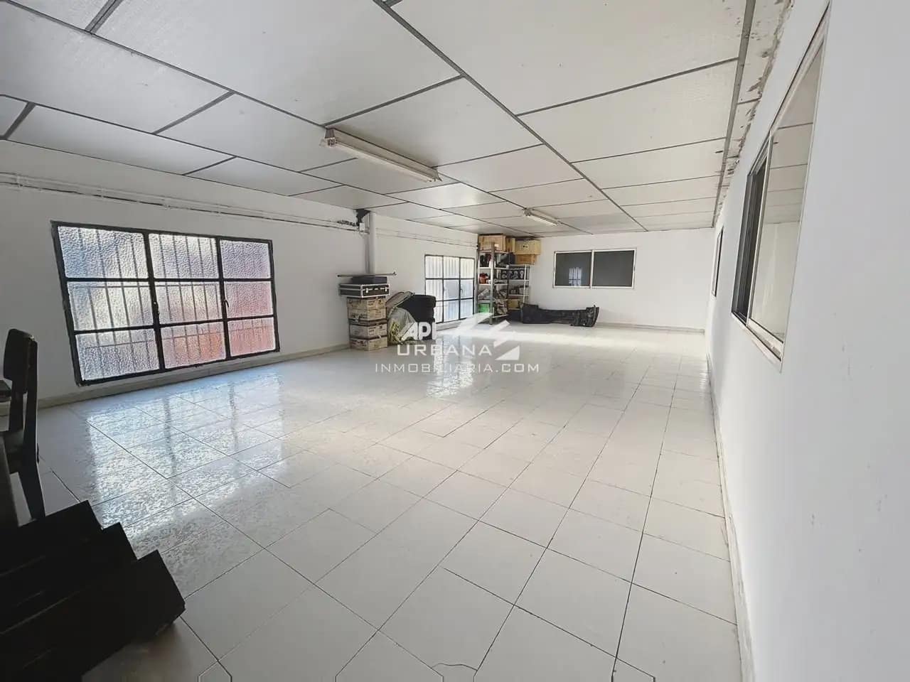 Kaupallinen vuokrattavana paikassa Lucena - 1 300 € (Ref: 9963909)
