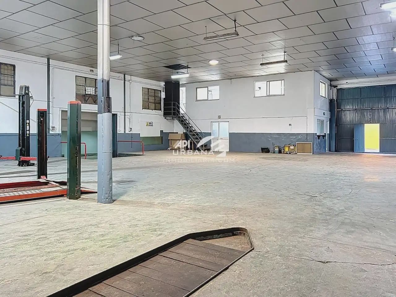 Kaupallinen vuokrattavana paikassa Lucena - 1 300 € (Ref: 9963909)