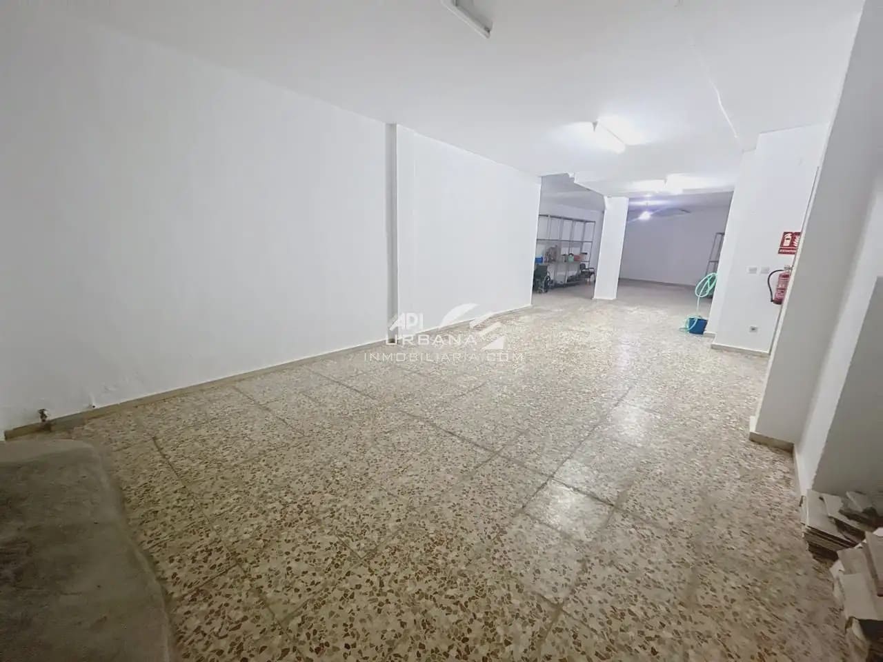 Erhverv til salg i Lucena - € 80.000 (Ref: 9963915)