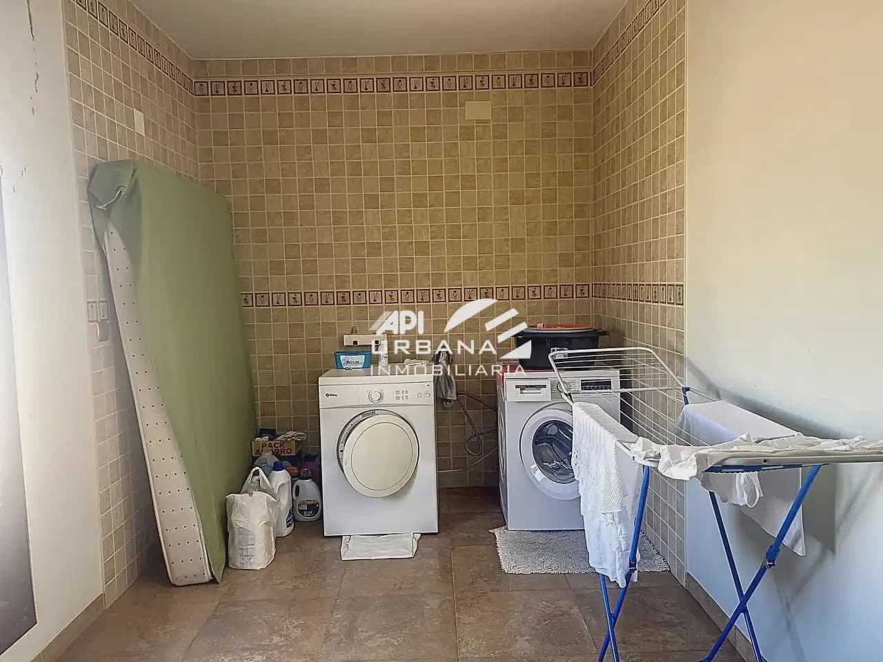 5 sovrum Hus till salu i Lucena med pool garage - 300 000 € (Ref: 9963921)