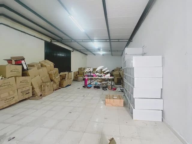 Kaupallinen myytävänä paikassa Lucena - 250 000 € (Ref: 9963924)