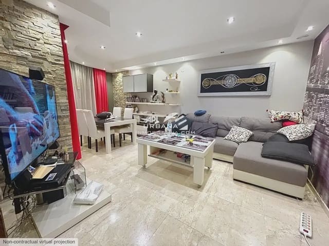 Casa de 4 habitaciones en Lucena en venta - 257.000 € (Ref: 9963926)