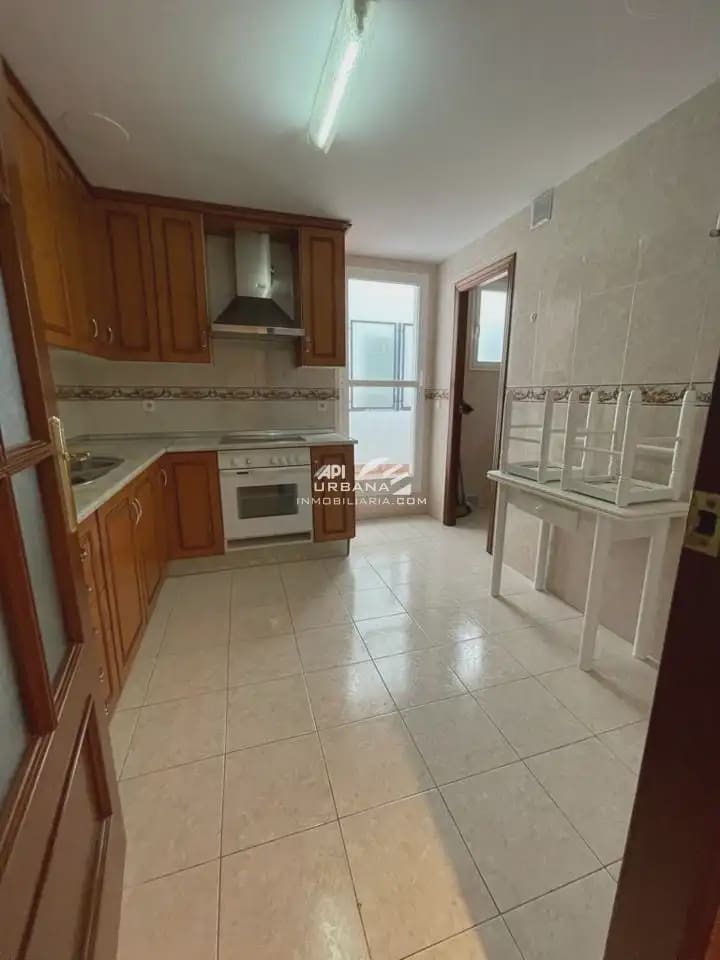 3 camera da letto Appartamento in vendita in Lucena - 200.000 € (Rif: 9963932)